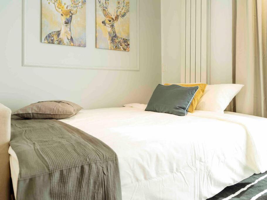 Bright 2Br Apartment - Top Location - City Balcony Bükreş Dış mekan fotoğraf