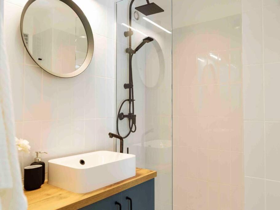 Bright 2Br Apartment - Top Location - City Balcony Bükreş Dış mekan fotoğraf