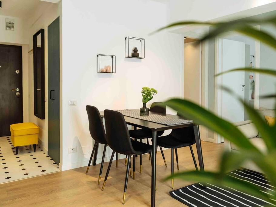 Bright 2Br Apartment - Top Location - City Balcony Bükreş Dış mekan fotoğraf